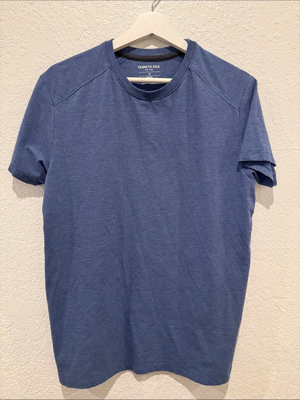 Kenneth Cole - Men’s M, Heathered Navy Short Sleeve Crew Tee